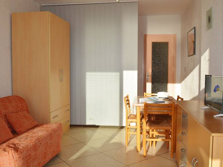 Ganze Wohnung, Studio für 4 Pers. mit Terrasse am Strand in Le Lavandou in Le Lavandou, Parc national Port-Cros