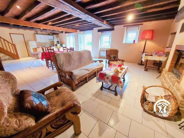 Location de vacances pour 6 personnes, avec jardin et terrasse dans Oisseau - 4