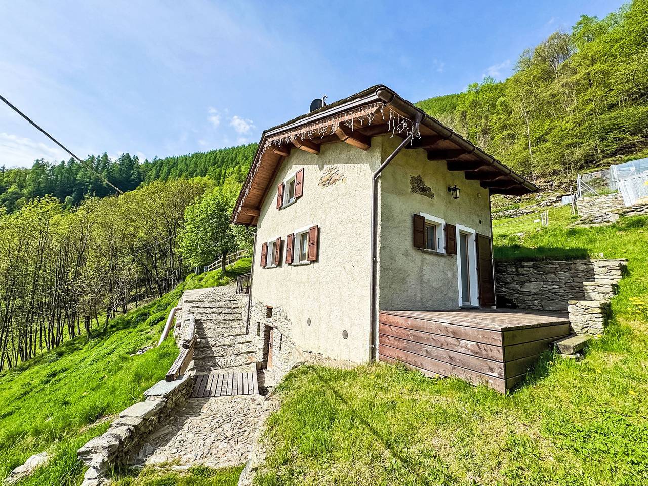 Ganze Wohnung, Chalet 'Casa al Pozzo' mit Bergblick in Torre di Santa Maria, Bernina-Alpen