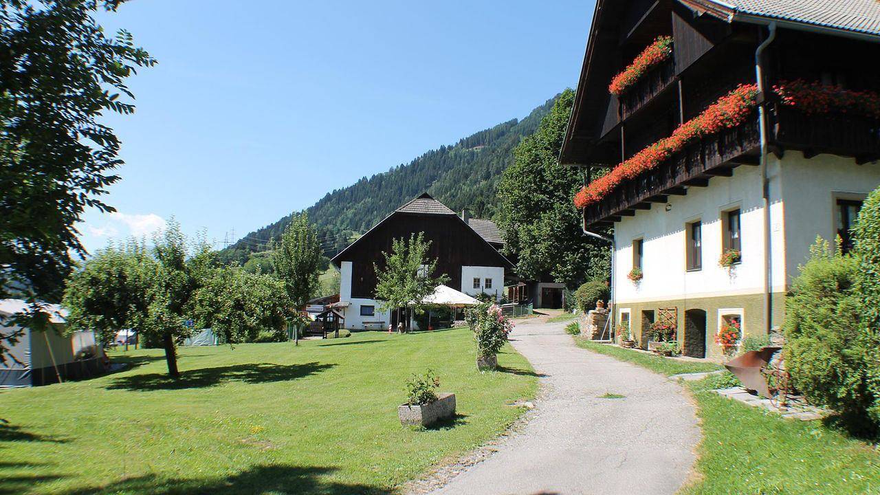 Entire holiday apartment, Ferienwohnung für 4 Personen (70 m²) in Millstatt in Millstatt, Oberkärnten