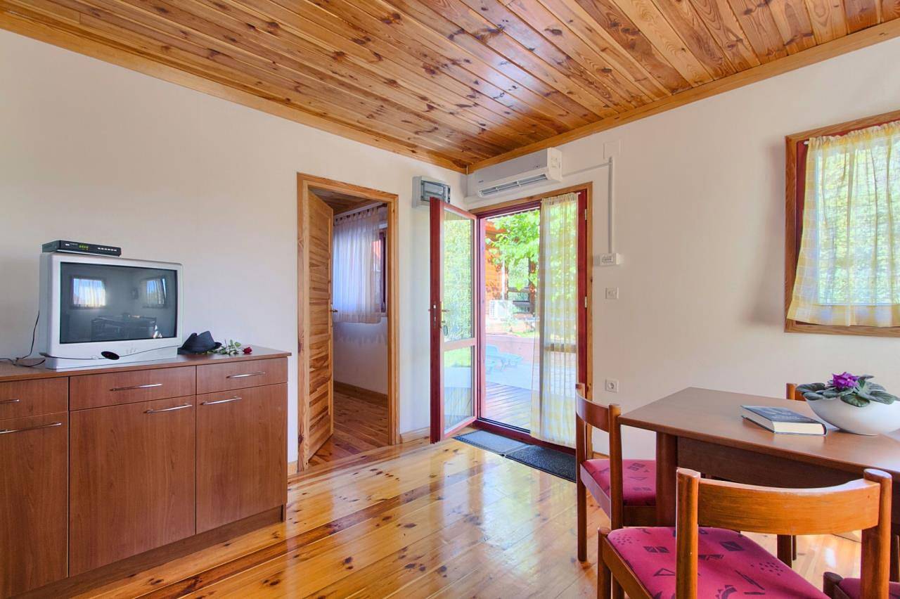 Ferienanlage Oliva Chalet 2 Room für 4 Personen in Rabac, Labin-Rabac