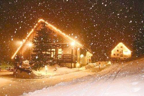 Special Offer - Double or Twin Room with New Year's Package in Špindlerův Mlýn, Trautenau regio