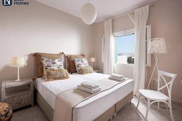 Villa for 8 People in Milos, Cyclades, Photo 3