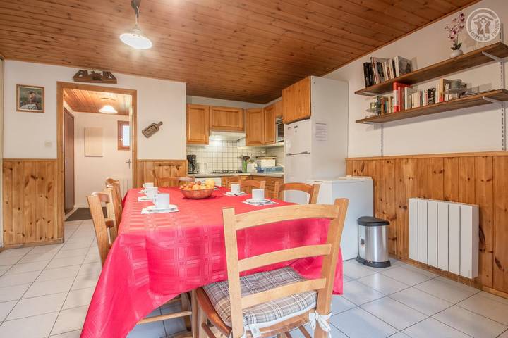 Gîte pour 8 personnes, avec terrasse et jardin, animaux acceptés à Saint-Pancrace - 4