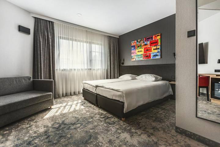 Hotel dla 3 osób, z sauna i jacuzzi oraz taras w Gorzów Wielkopolski