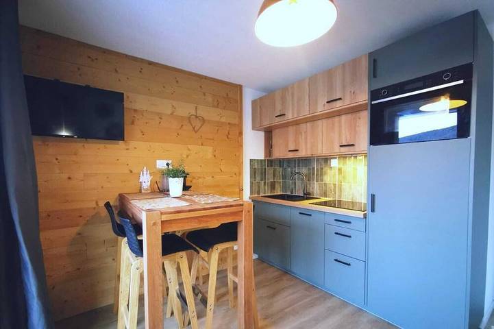 Holiday apartment for 4 people, with balcony and pool as well as hot tub - 1