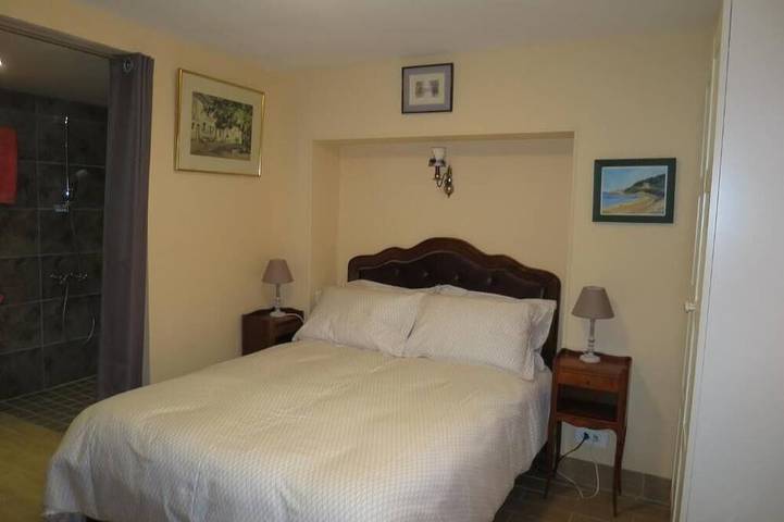 Gîte pour 4 personnes, avec jardin à Plouezoc'h - 3