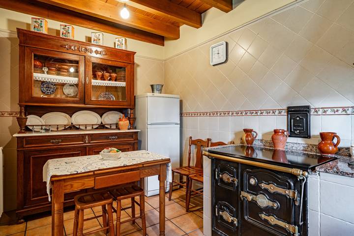 Country House 'Mesilda' with Mountain View, Private Terrace and Balcony in Peñamellera Baja, Sierra del Cuera