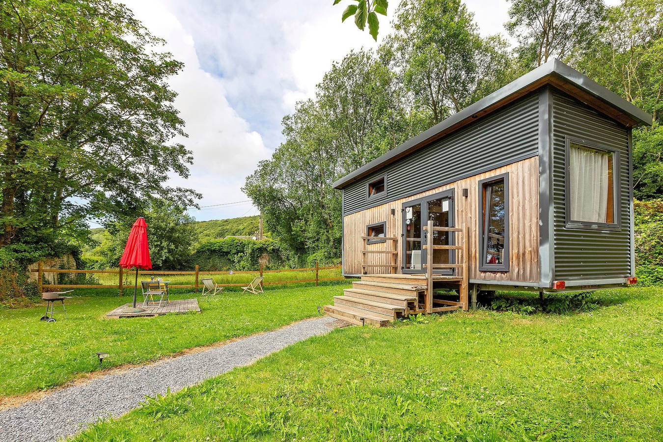 Appartement de vacances entier, Chalet « Le Petit Haras De Valmont » avec terrasse privée, jardin privé et climatisation in Thiétreville, Région du Havre