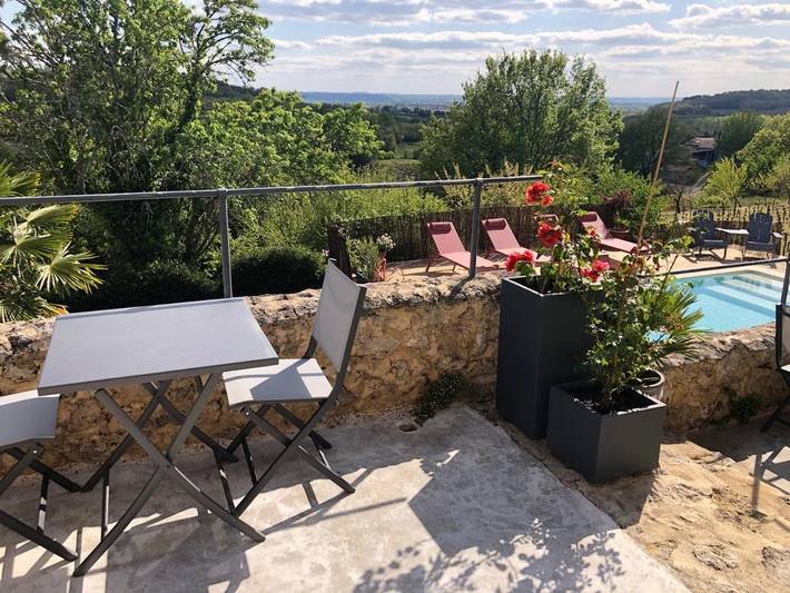 Maison d’hôte pour 2 personnes, avec Terrasse ainsi que Jardin et Piscine