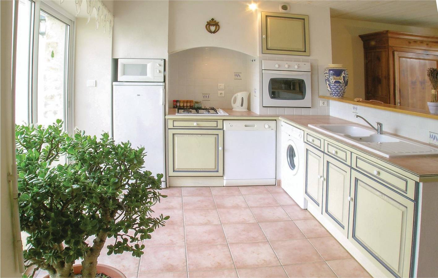 Apartamento con piscina cerca de Saint-Benoist-sur-Mer in La Jonchère, Vandea