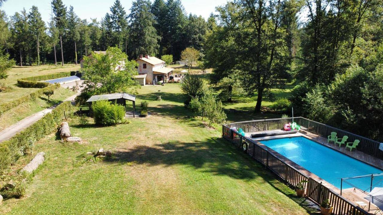 Seven-Bedroom House in Piégut-Pluviers, Parc naturel régional Périgord-Limousin