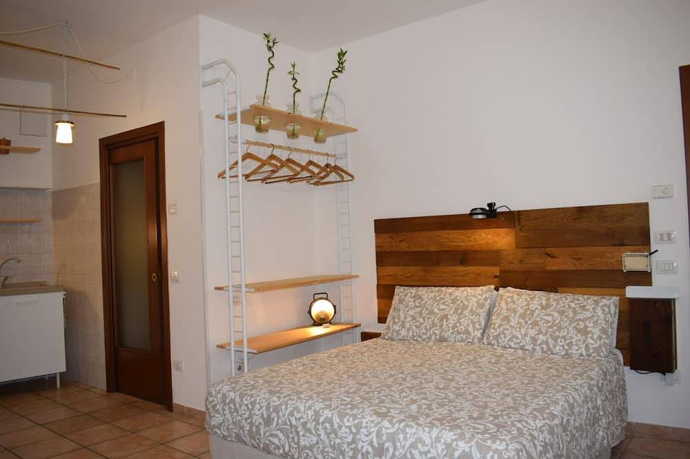 Entire apartment, Home and Garden, relaxation in Crema, old barn now home \"Margherita\" in Crema, Cremona Province