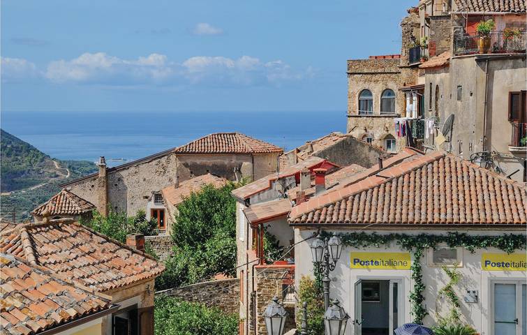 Appartement 1BR en bord de mer avec AC & Parking in Salvatore, Castellabate