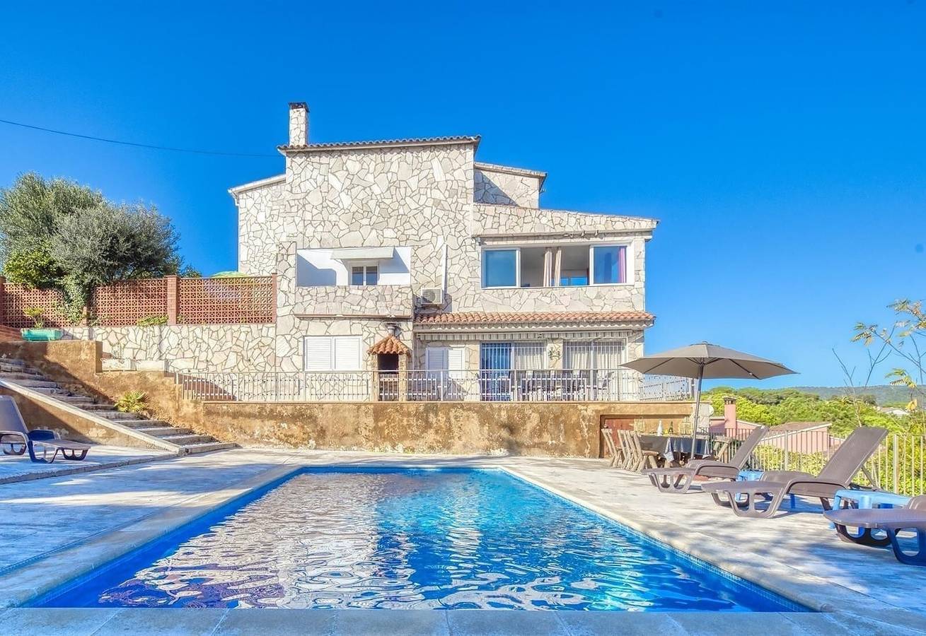 Villa "Costacabana - Abigail" met Uitzicht op Zee, Privézwembad & Wifi in Condado del Jaruco, Lloret de Mar
