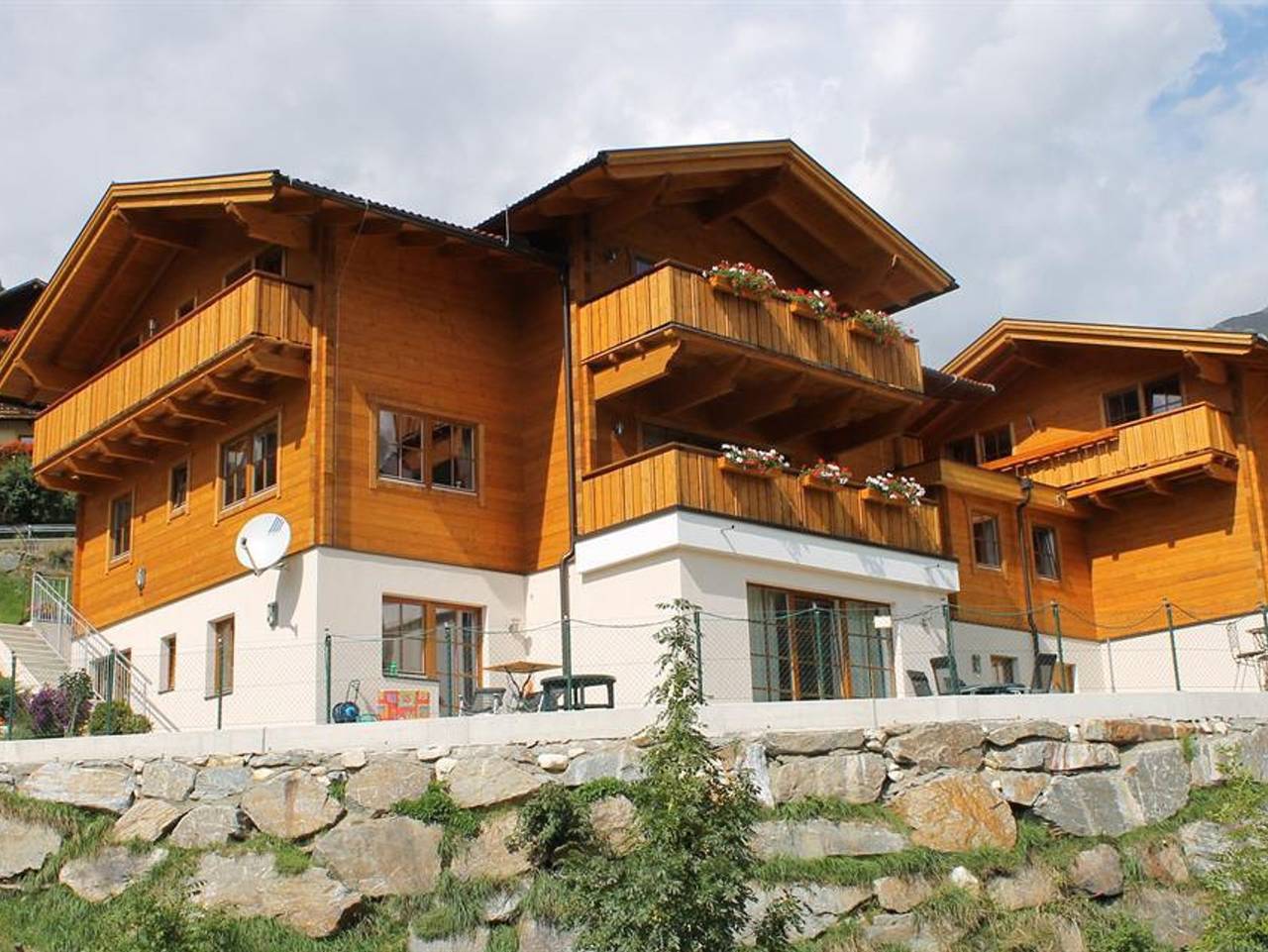 Ganze Ferienwohnung, Kalser Appartementanlage Haus Ingrid - Wohnung 3 in Kals am Großglockner, Osttirol