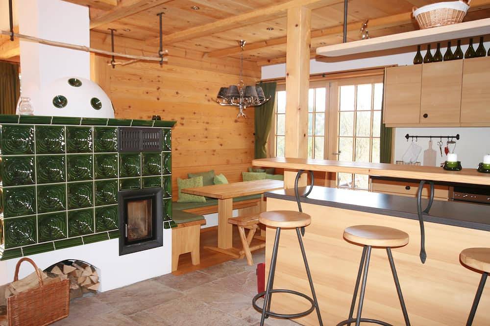 Exklusives  Haus, freistehend, am Waldrand, hochwertige Ausstattung, Sauna in Neuweiler, Nordschwarzwald