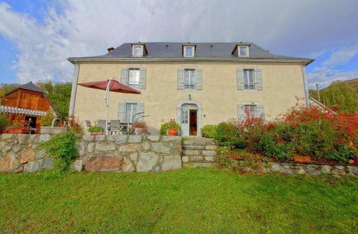 Gîte pour 7 personnes, avec terrasse et jardin à Arras-en-Lavedan - 4
