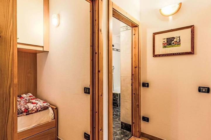 Entire apartment, Lovely apartment for 4 people with Wifi, Tv, patio and pets allowed in Marilleva, Mezzana