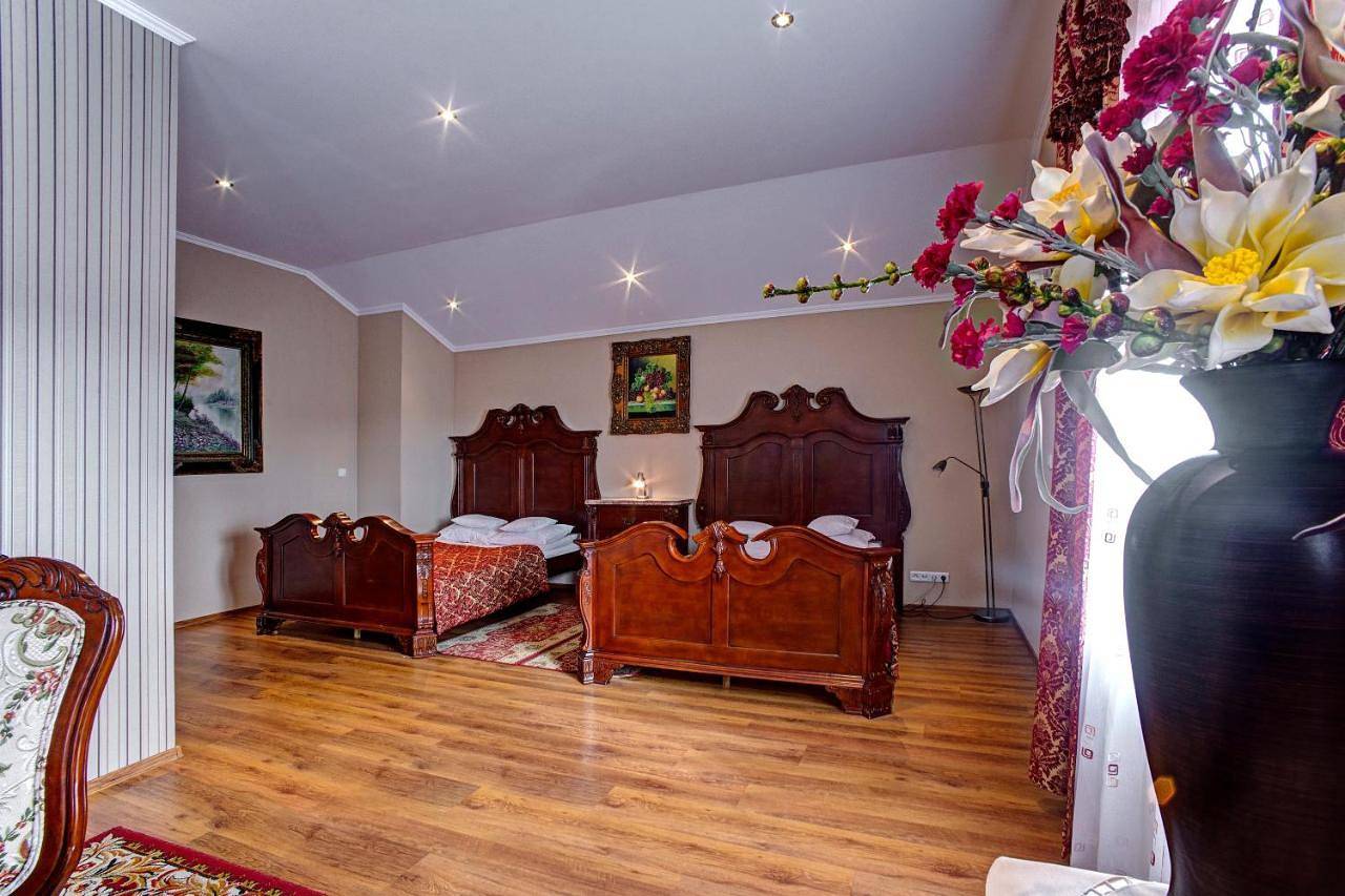 Hotel i Restauracja Bona in Sanok, Karpaty (Polska)