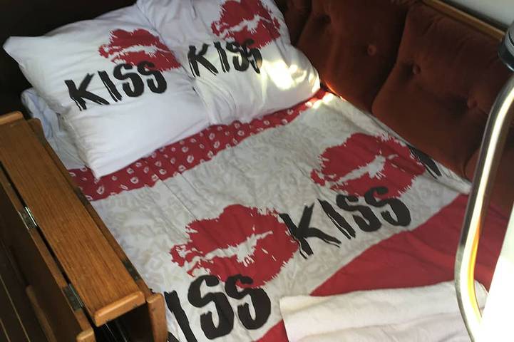 Péniche pour 5 personnes, avec piscine dans Auvergne-Rhône-Alpes - 3