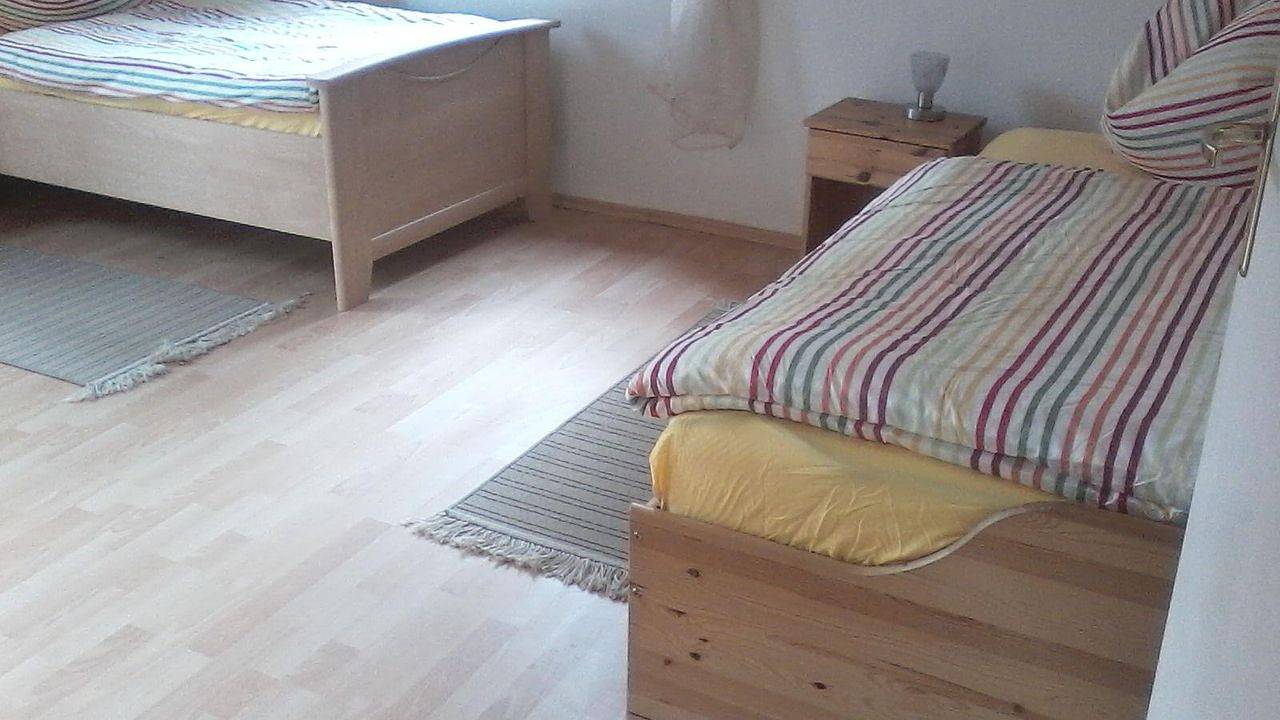 Ganze Ferienwohnung, Ferienwohnung für 2 Personen (45 m²) in Zwickau in Zwickau, Chemnitz und Umgebung