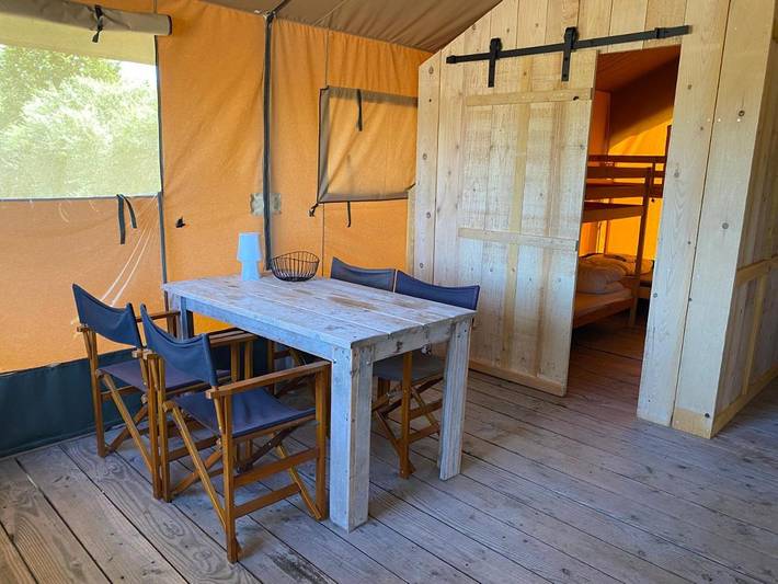 Gîte pour 5 personnes, avec jardin et vue ainsi que piscine et terrasse, animaux acceptés à Saint-Désiré - 2