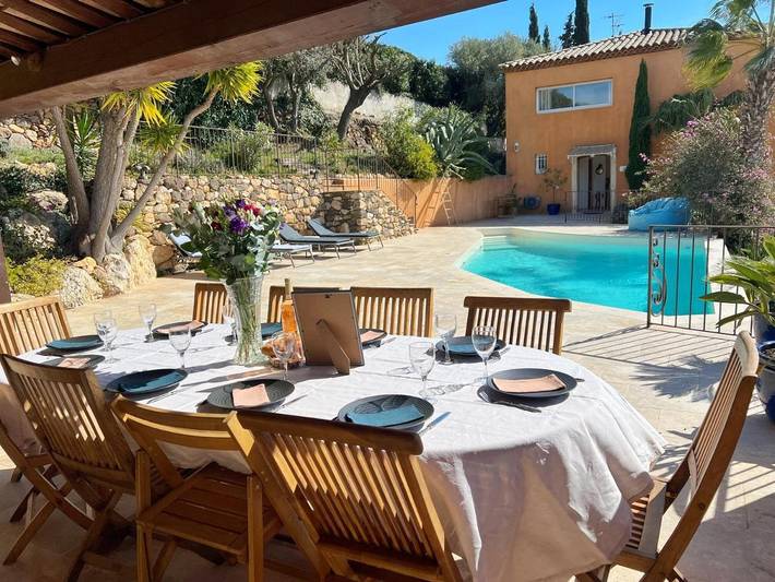 Villa pour 11 personnes, avec vue ainsi que piscine et jardin à Ollioules