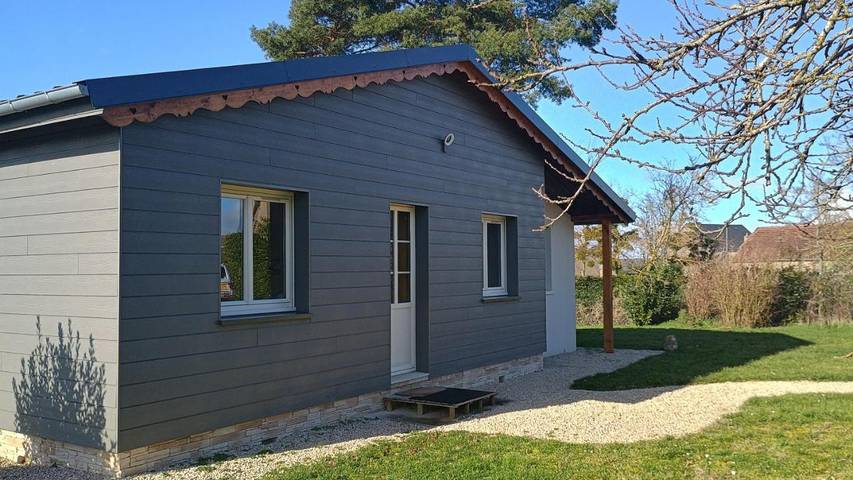 Gîte pour 6 personnes, avec Terrasse ainsi que Jardin et Vue dans Saint-Andelain