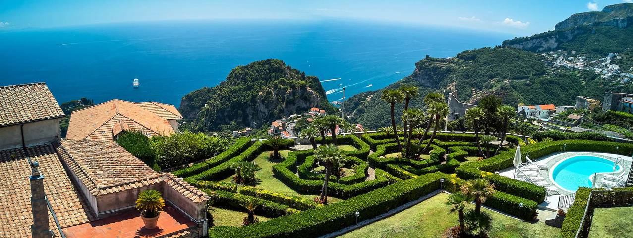 Location de vacances pour 14 personnes, avec jardin et piscine à Scala - 2
