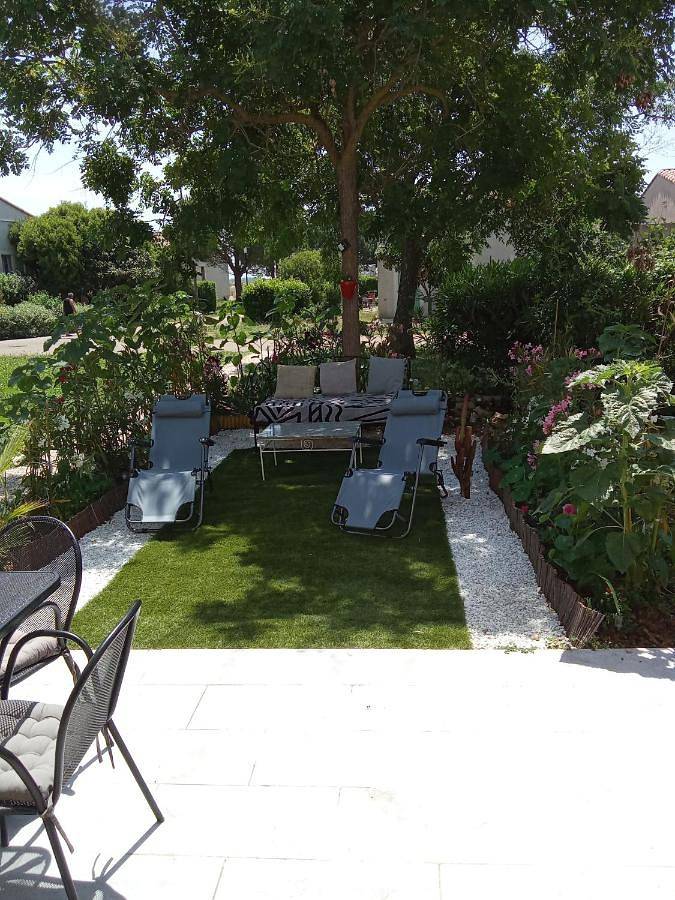 Casa de vacaciones para 7 personas, con jardín y piscina además de sauna y jacuzzi - 1