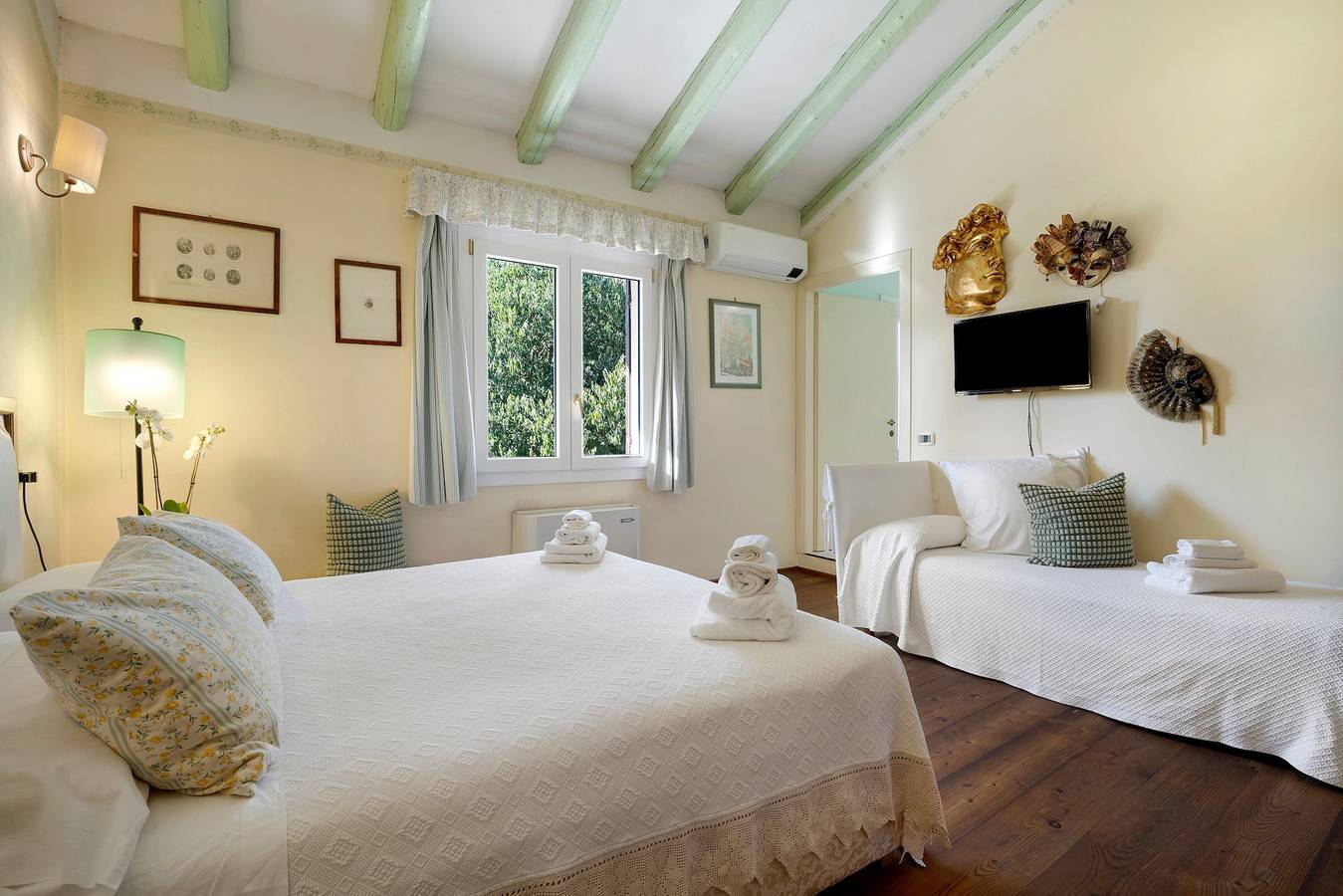 Chambre 'Verde' avec Jardin Partagé, Wi-Fi et Climatisation in Mirano, Province de Venise