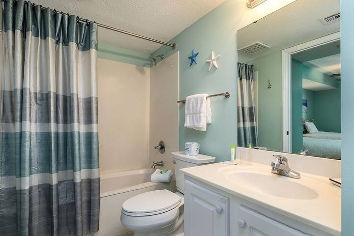 Vacation rental for 8 people, with pool and balcony in Okaloosa Island