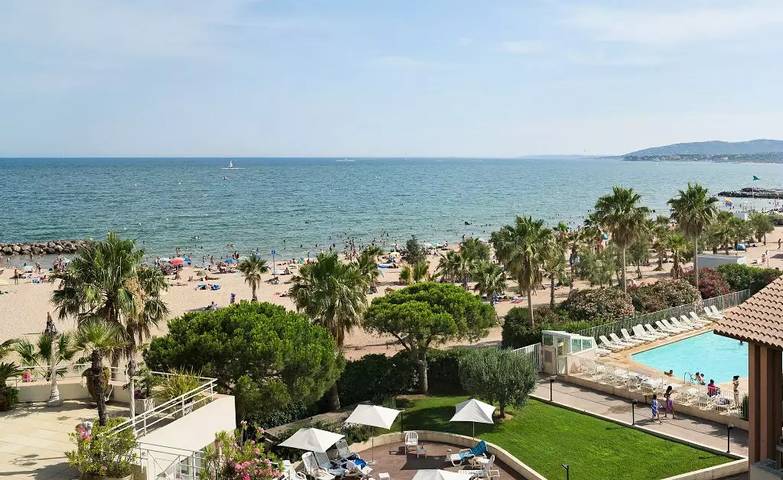 Location de vacances pour 4 personnes, avec balcon ainsi que piscine et vue, animaux acceptés dans Fréjus Plage