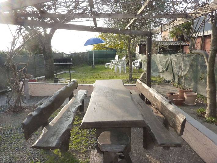 Gîte pour 2 personnes, avec jardin, animaux acceptés à Laveno-Mombello - 2