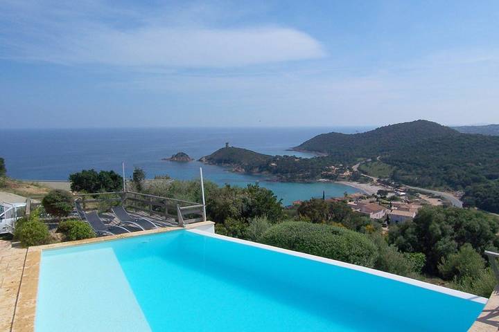 Ferienwohnung für 6 Personen, mit Terrasse und Pool auf Korsika - 2