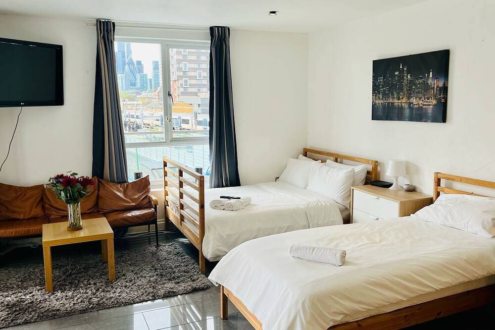 London Bridge: Private Rooftop Terrace 3Br-7Guests in Tower Hamlets, London