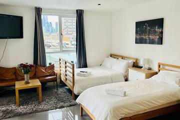 Bed And Breakfast for 7 Guests in Tower Hamlets, London, Picture 4
