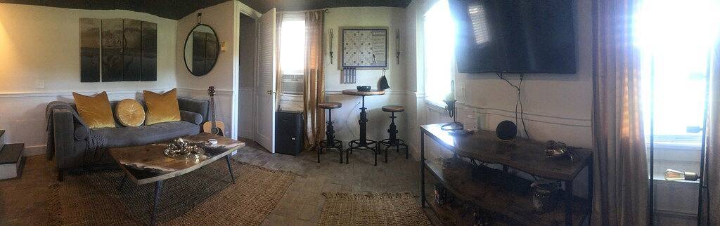 Cottage for 4 people, with balcony and yard in Maryland