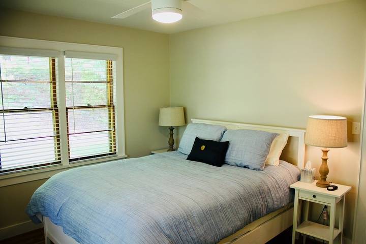 Vacation rental for 12 people, with terrace and yard in Lake Barkley