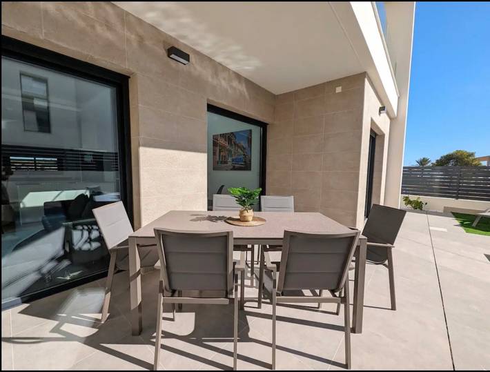 Villa « Spacieuse en angle avec piscine privée, Wi-Fi et climatisation » in La Herrada, Los Montesinos