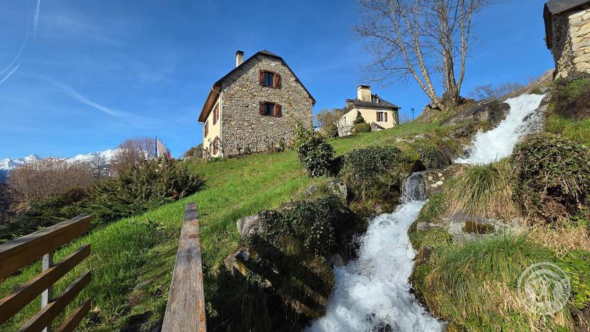 Gîte pour 5 personnes, avec jardin à Arcizans-Dessus - 4