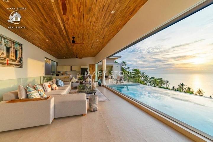 Ferienhaus für 10 Personen, mit Terrasse und Pool sowie Garten auf Koh Samui