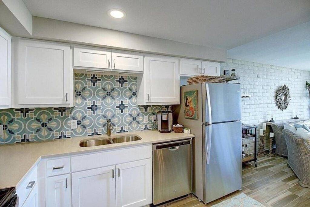 Ganze Wohnung, Seas the Day • Beachfront Condo • First Floor • Steps to Boardwalk • Pools in Port Aransas, Mustang Island