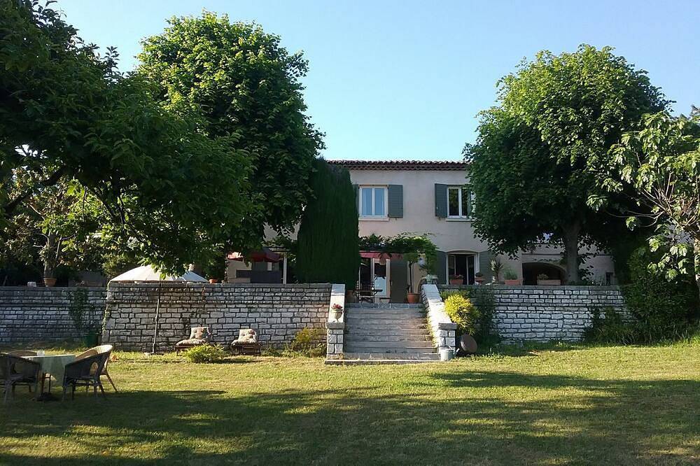 Schönes Zuhause in der Natur in Vence, Mittelmeerküste (Frankreich)