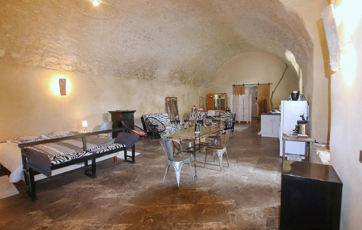 Apartamento vacacional entero, Encantador apartamento con piscina y jardín, a 200 m de Viviers in Viviers, Privas
