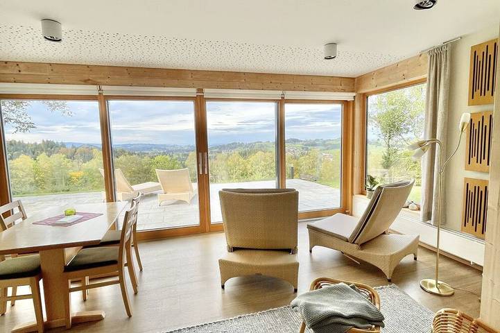 Ferienwohnung für 2 Personen, mit Terrasse und Garten in Maierhöfen