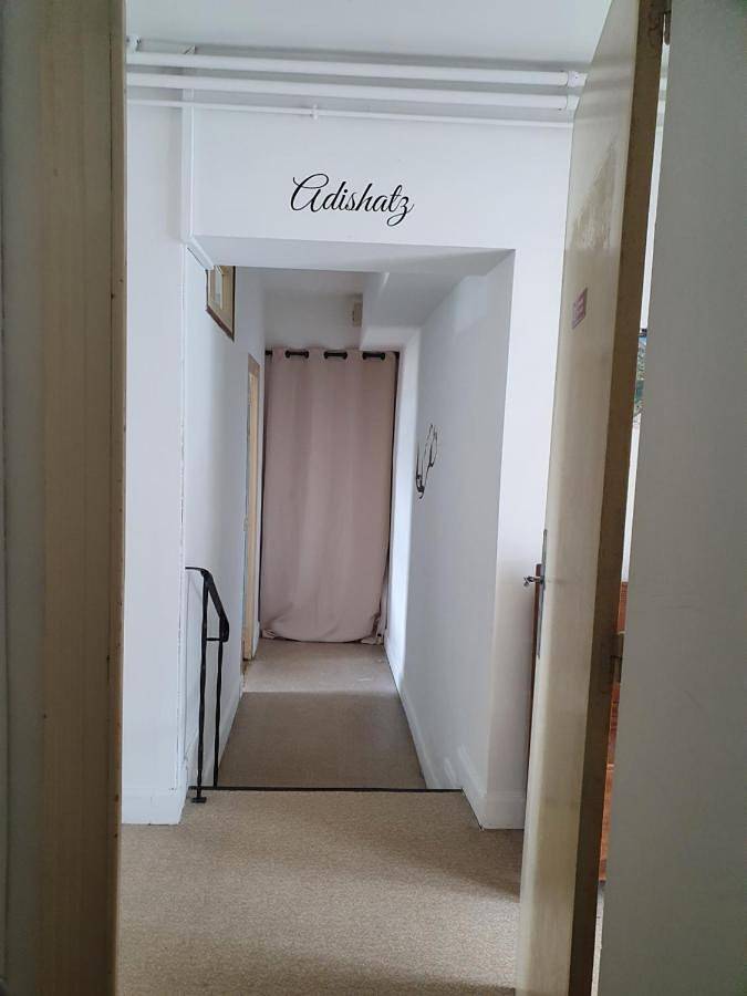 Apartamento entero, Two-Bedroom Apartment in Arette, Béarn