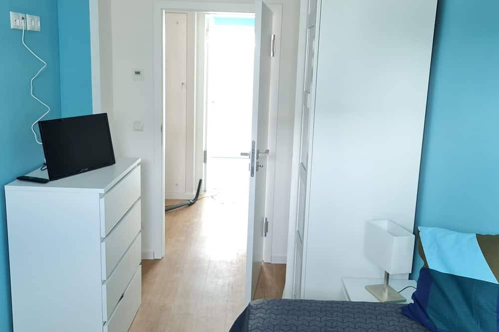 Geheel appartement, Prora 1. Reihe 85 qm Fewo bis 4 Pers. Vollausstattung Neuwertig in Prora, Binz