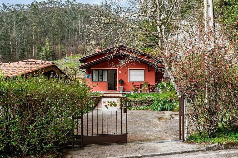 The Water Cave Casina in Ribadesella, Costa Verde (Spagna)
